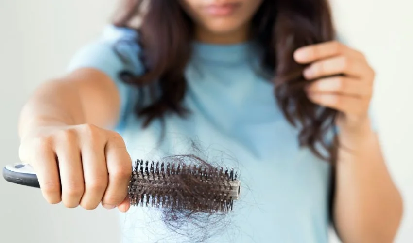 Women's hair loss is caused by stress and allergic to shampoos.